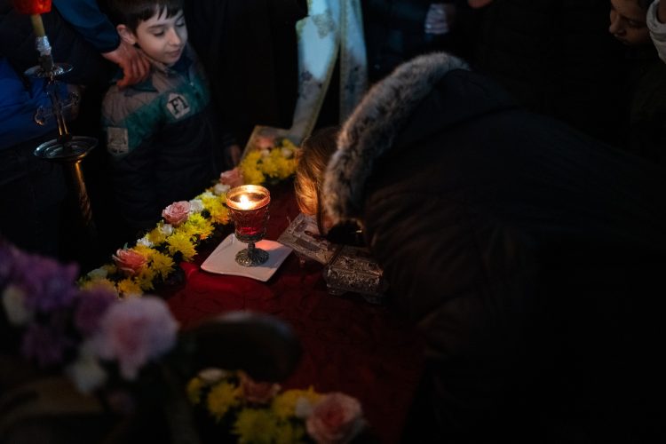 Струмичани се поклонија пред моштите на Свети Василиј Велики