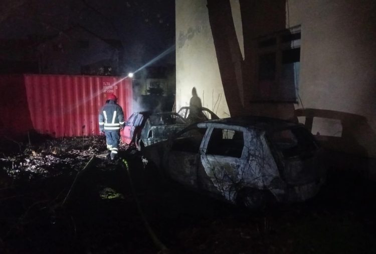 Полицијата го открило лицето кое ги запалило двете хаварисани возила во струмичката болница