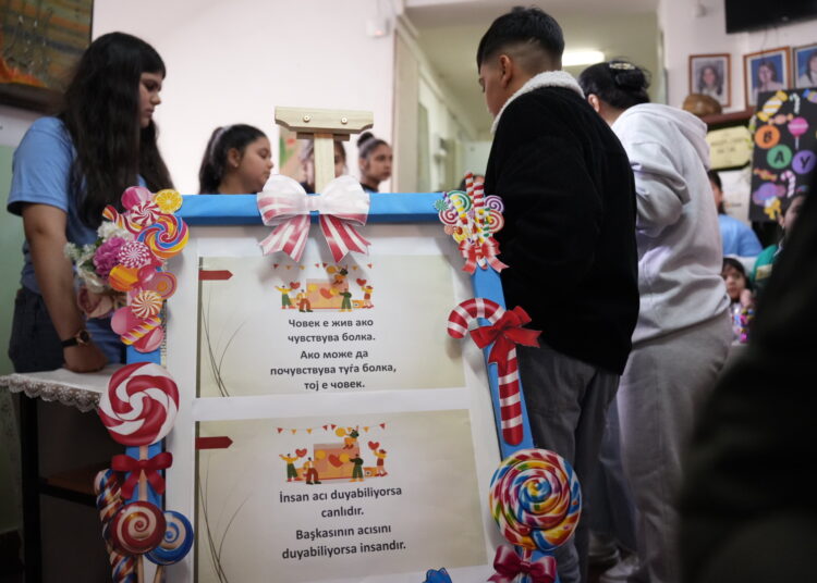 По пресрет на празникот Рамазан Бајрам во ООУ „Маршал Тито“ во Струмица се одржа хуманитарен настан