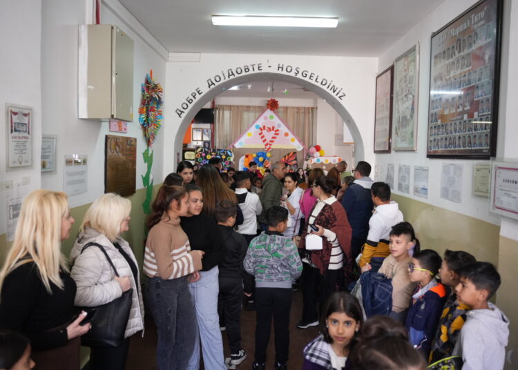 По пресрет на празникот Рамазан Бајрам во ООУ „Маршал Тито“ во Струмица се одржа хуманитарен настан