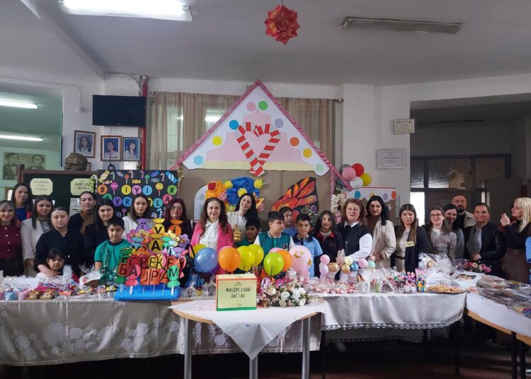 По пресрет на празникот Рамазан Бајрам во ООУ „Маршал Тито“ во Струмица се одржа хуманитарен настан