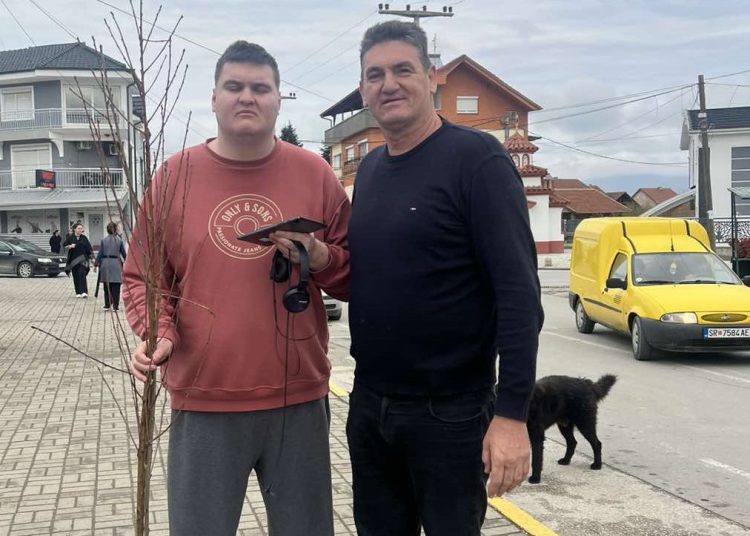 Општина Босилово подели 1500 овошни садници на граѓаните во замена за 1200 килограми пластични шишиња собрани од нив