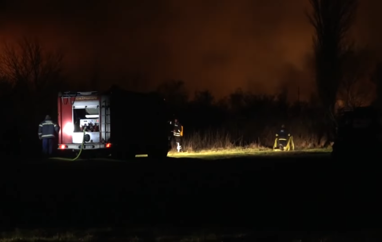Големиот пожар во близина на Струмица е изгаснат – остануваат пожарникарски и полициски екипи на терен да ја следат состојбата