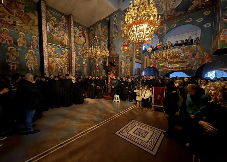 Во Црквата Свети Петнаесет во Струмица се отслужи молебен канон за постраданите во трагедијата во Кочани