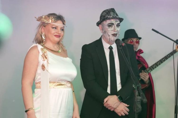 Митко и Катерина Дрвошанови се принцот и принцезата избрани на Маскенбалот во Струмица