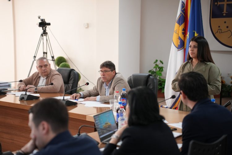 Карневал 2025: Ем ги разрешија, ем ги ставија за почесни членови