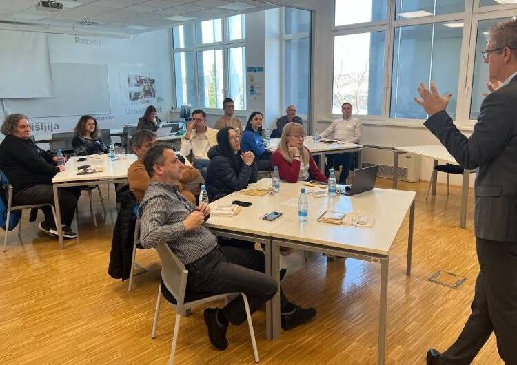 Професори од ДСУ „Никола Карев“ од Струмица беа во посета на Школскиот центар за стручна извонредност и тренинг во Нова Горица, Словенија