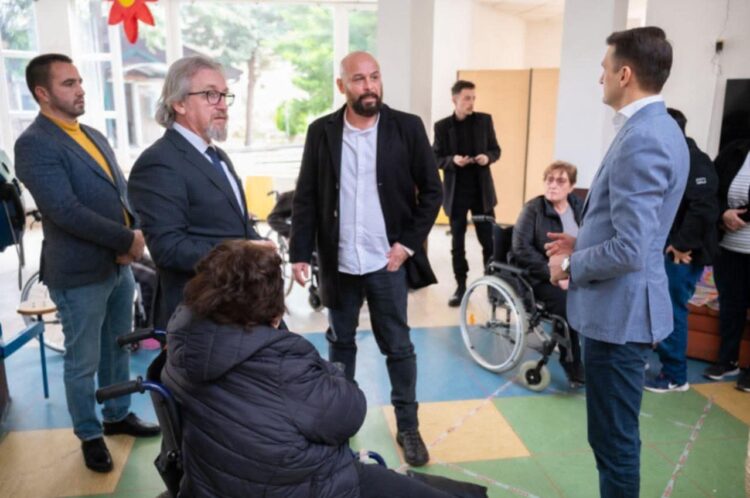 Министерот Лимани и заменик-министерот Велковски во посета на Заводот за рехабилитација Бања Банско