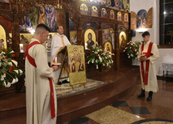 Воскресна света Литургија во Катедралната црква „Успение на Пресвета Богородица“ во Струмица