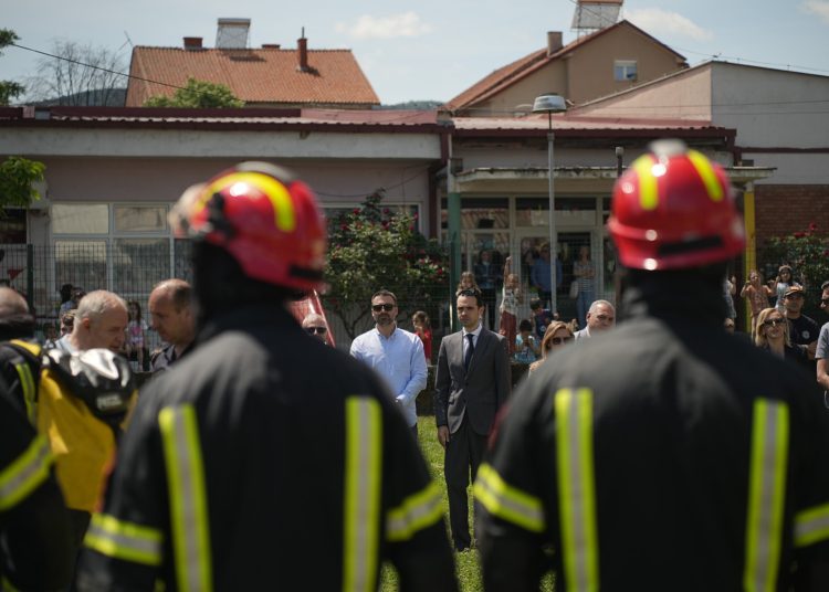 Со спасувачка вежба струмичките пожарникари го одбележаа 20 Мај – Денот на македонските пожарникари