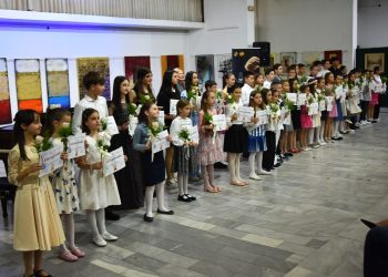 Концерт на Музичкото училиште „Боро Џони“ во чест на патронот, во публиката концертот го следеа синот и внукот на Боро Џони