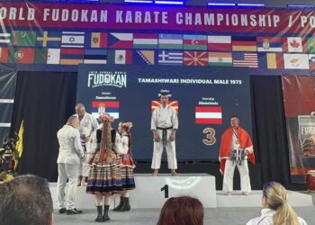 Струмичанецот Златко Пасков е светски шампион во кршење даски