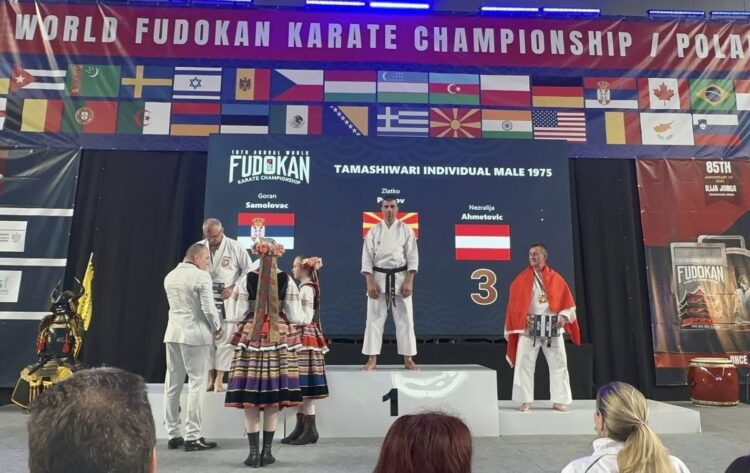 Струмичанецот Златко Пасков е светски шампион во кршење даски