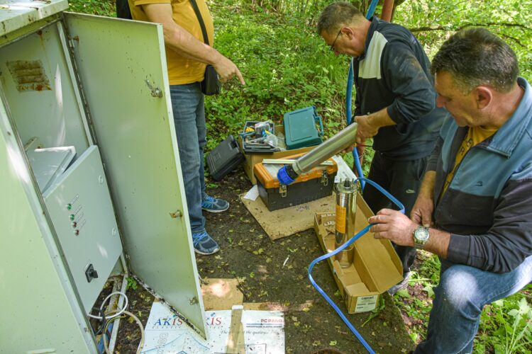 „Комуналец“ во Раборци постави нова пумпа за вода со поголема моќност