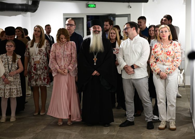 Во Градската уметничка галерија во Струмица поставена изложба на фотографии од царското семејство Романови