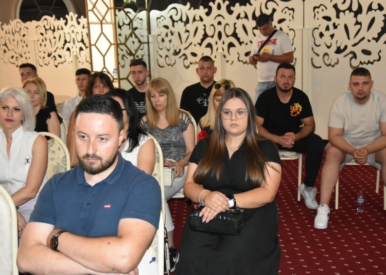 Во Струмица промовирана мерката за самовработување со поддршка и до 10.000 евра