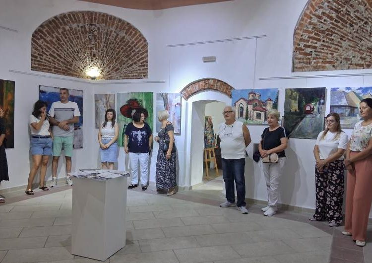 Ликовното богатство од Струмица пренесено во Гевгелија со изложбата на дела од 61-та Струмичка ликовна колонија