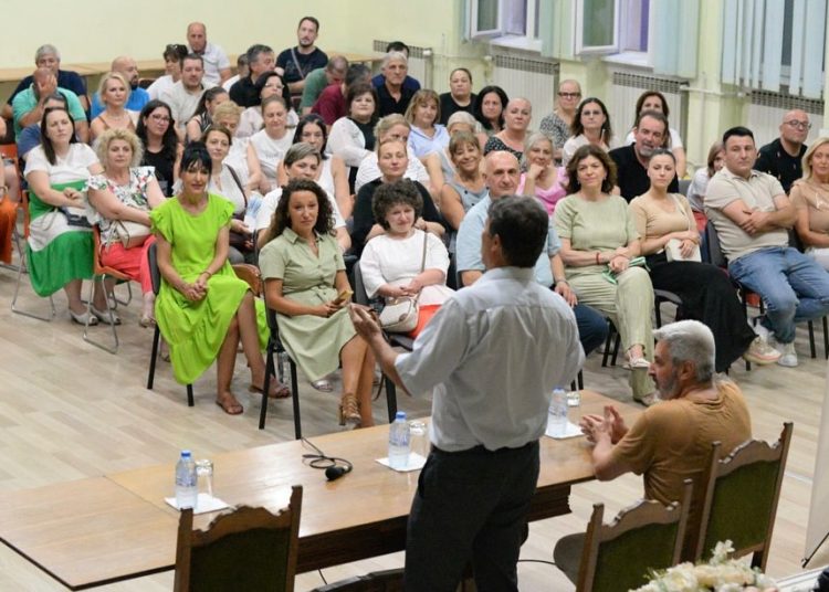 Даскаловски ги собра сегашните и поранешни партиски функционери – сплотени заедно кон нова победа на Локалните избори