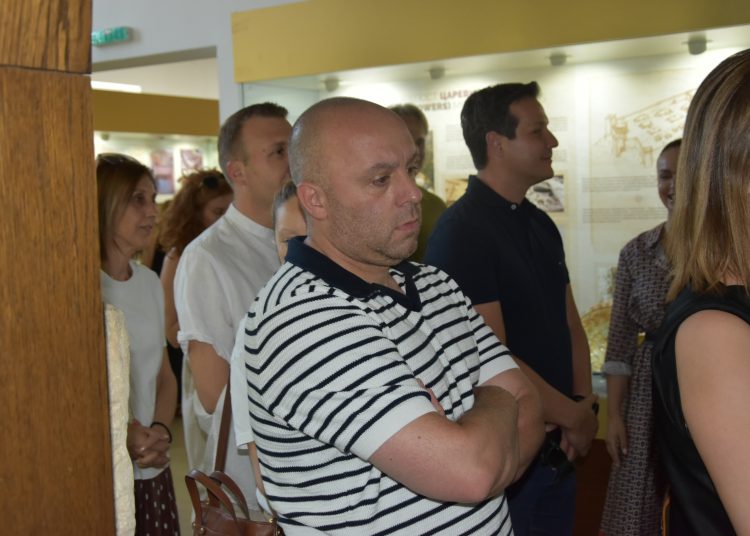 ВМРО-ДПМНЕ сé уште прави анализи кој да им биде кандидат за градоначалник на Струмица – Антонио Милошоски на средба со членството