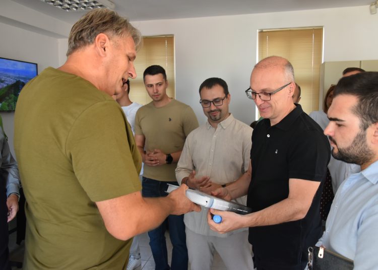 ВМРО-ДПМНЕ сé уште прави анализи кој да им биде кандидат за градоначалник на Струмица – Антонио Милошоски на средба со членството