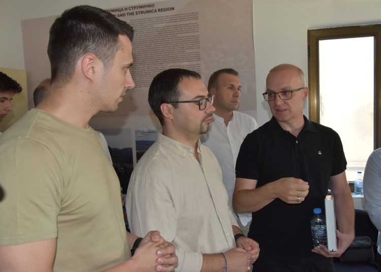 ВМРО-ДПМНЕ сé уште прави анализи кој да им биде кандидат за градоначалник на Струмица – Антонио Милошоски на средба со членството