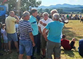 Костурино го слави Петровден – Даскаловски присуствуваше на турнир во пеливанско борење