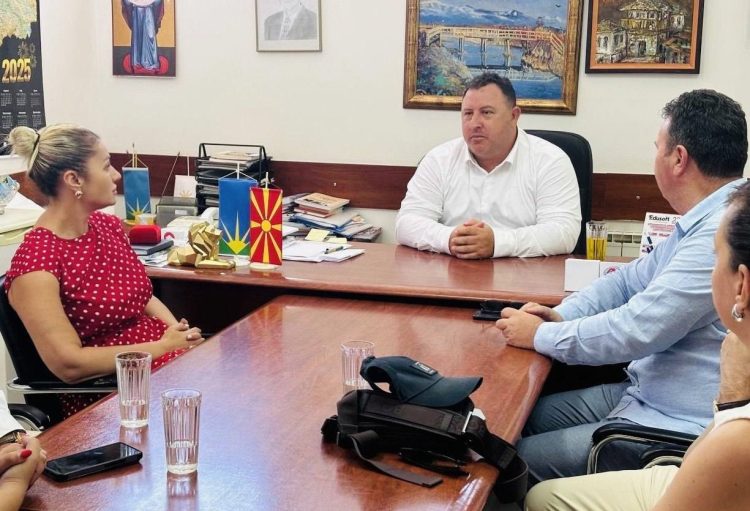 Заменик министерката за европски прашања и директорот на Платежната агенција во посета на Општина Босилово