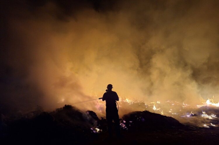 Вечерва гореше депонија помеѓу селата Турново и Иловица