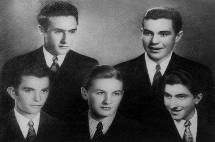 Денеска се навршуваат 74 години од свирепото убиство на петте струмички студенти