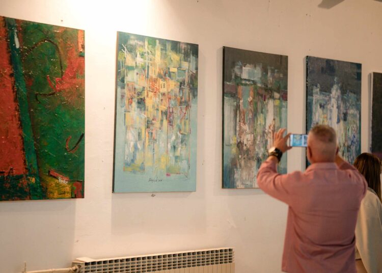 Во Центарот за култура поставени делата изработени на годинашната Струмичка ликовна колонија