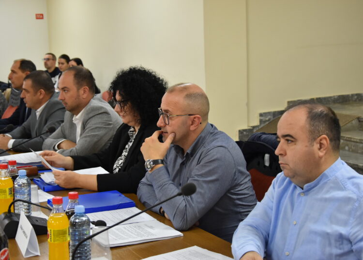 Советот на општина Струмица ги усвои развојните програми за 2026 и кварталниот буџетски извештај, а направи и ребаланс на тековниот буџет