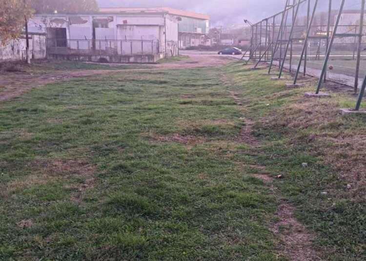 „Комуналец“ го исчисти просторот околу игралиштата кај стадионот – апел до младите за поголема еко-свесност