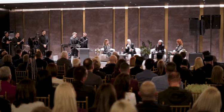 Фондацијата „Елеуса“ со благодарничка вечер во Банско: 14.000 оброци, 850 пакети и пет хуманитарни концерти во 2025 година