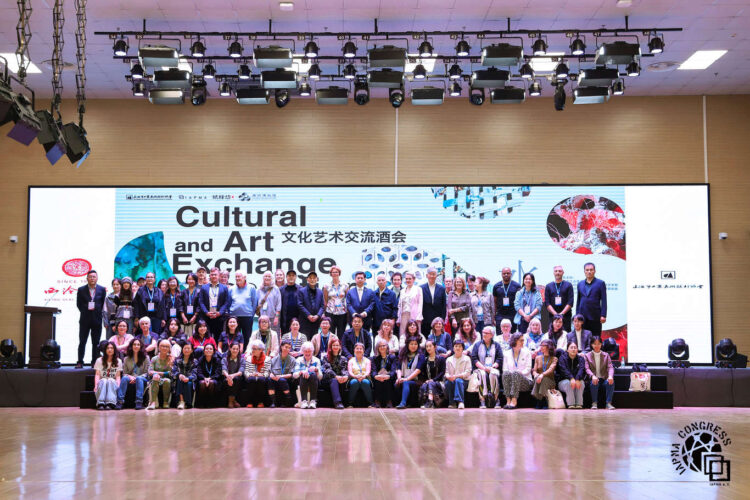 Кристина Зимбакова – единствената македонска уметница на Светското биенале за хартиена уметност во Шангај