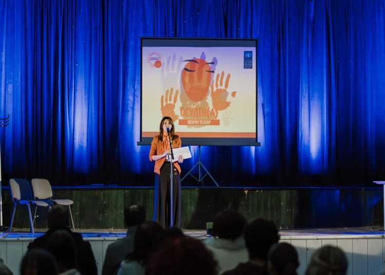 Претставата „Осуден(а)“ во Струмица отвори важни прашања за родово базираното насилство