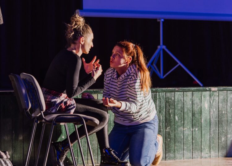 Претставата „Осуден(а)“ во Струмица отвори важни прашања за родово базираното насилство