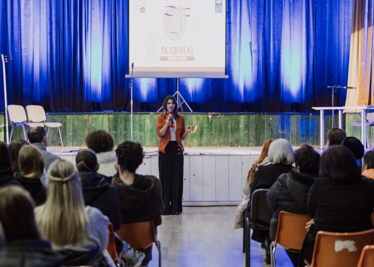 Претставата „Осуден(а)“ во Струмица отвори важни прашања за родово базираното насилство