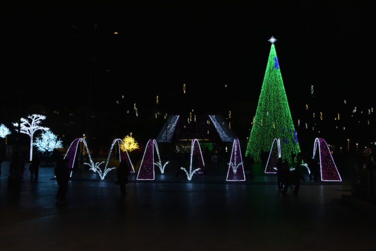 Струмица 14 дена пред Нова година сè уште без новогодишно украсување