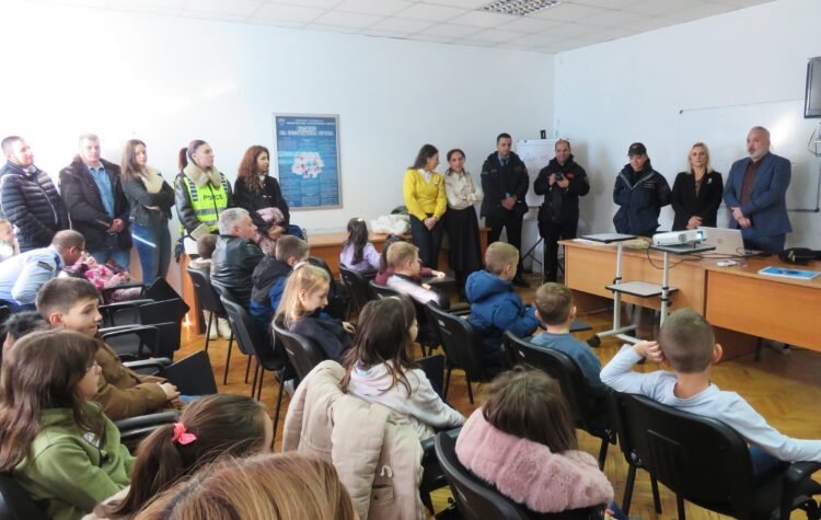 СВР Струмица го одбележа 9 Декември – Денот на превенцијата со едукативна посета на деца