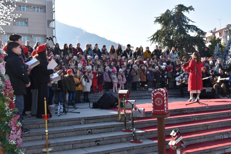 Струмица се подготвува за Хуманитарниот Бадникарски концерт – бадникарската поворка и концертот на 6 јануари